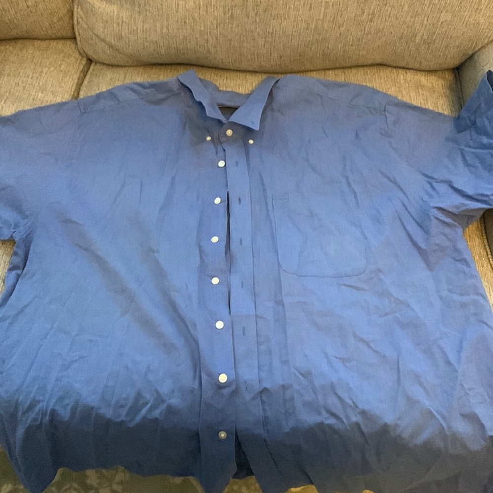 Cutter and Buck Men’s Short Sleeve Button Down